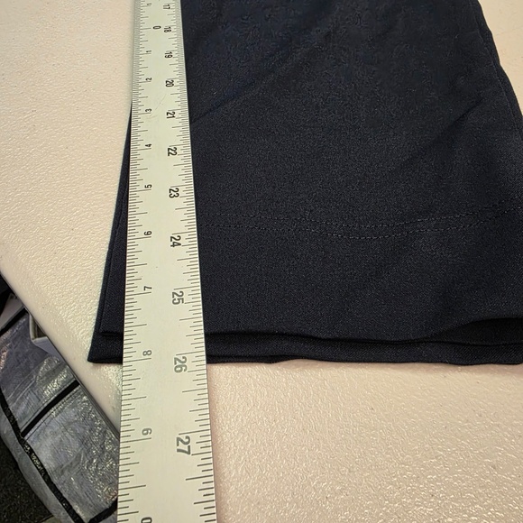 Slim-Sation Pull-On Ankle Pants. Sz 14P. - Picture 4 of 5